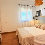 La Casa Roja Casa Privada Con Piscina Y Vistas Zona *